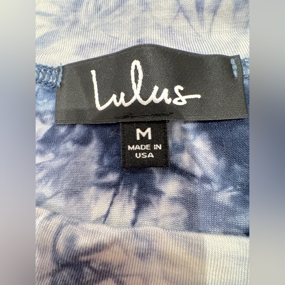 Lulu’s Boho Margaret Blue and White Tie-Dye Top Size Medium - Picture 6 of 8